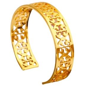 ❌Price Drop❌NWT GOLD CUT OUT LOGO TORI BURCH CUFF BRACELET.